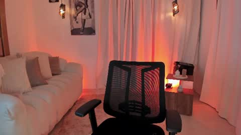 Snapshot of isabellalux_ chatting on 07.12.26 ISABELLA online show from 07.12.26
