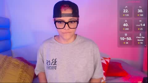 Isabella Mout  online show from 09.21.25