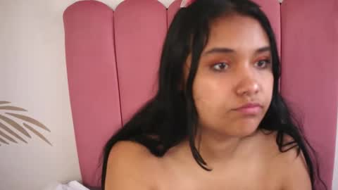 Snapshot of isabelle_lane chatting on 10.31.25 online show from 10.31.25