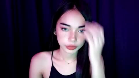 Isabelle online show from 11.23.25