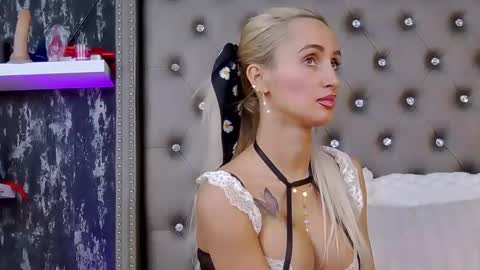 Snapshot of isabelleethan chatting on 02.22.25 IsabelleEthan online show from 02.22.25