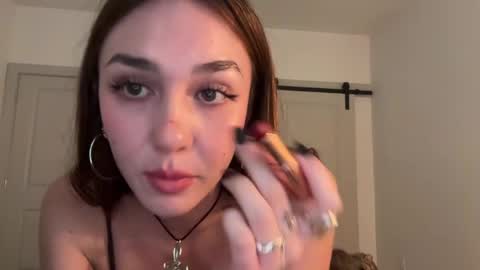 Isabelle online show from 05.17.26