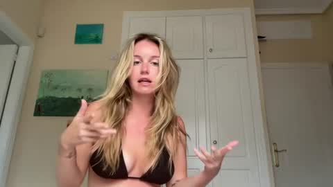 isabellesings online show from 08.07.26