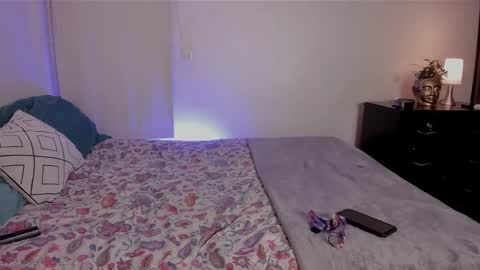 Isa online show from 09.12.25