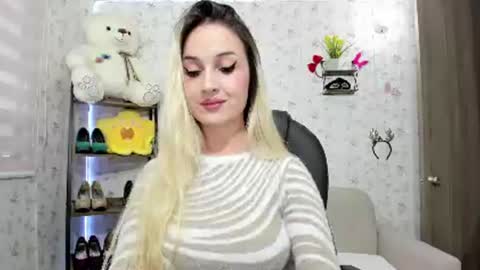 ISABELLA online show from 07.08.26