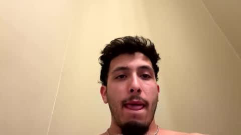 Snapshot of isaiahmarin420 chatting on 01.14.26 Kxshking online show from 01.14.26