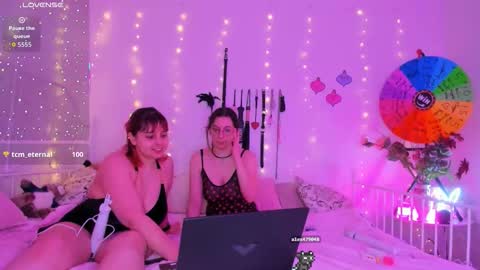 Snapshot of isaxsab chatting on 01.10.26 IsaXsab online show from 01.10.26