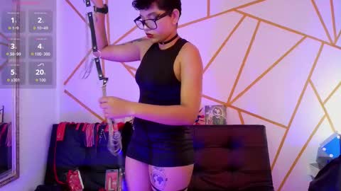 isabela online show from 11.06.25