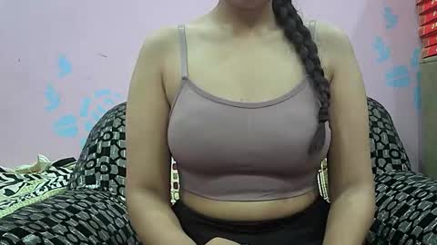 ishika_singh_ online show from 03.21.26