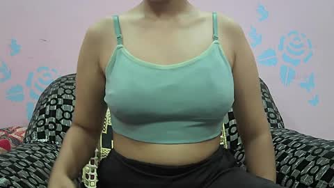 ishika_singh_ online show from 04.24.26