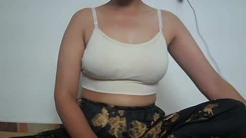ishika_singh_ online show from 06.22.26