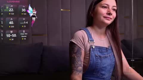 Snapshot of ishtardivine chatting on 09.14.25 Ishtar online show from 09.14.25