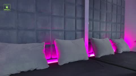 Snapshot of ishtardivine chatting on 10.16.25 Ishtar online show from 10.16.25