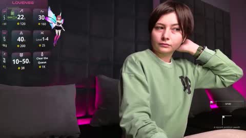 Snapshot of ishtardivine chatting on 11.13.25 Ishtar online show from 11.13.25