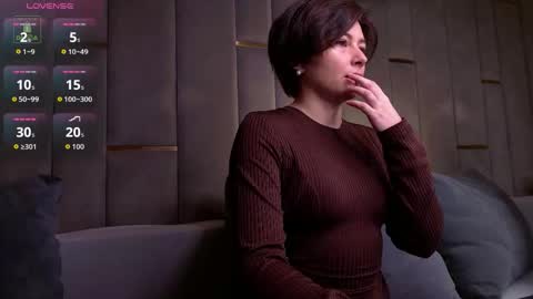 Snapshot of ishtardivine chatting on 11.29.25 Ishtar online show from 11.29.25