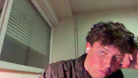 Snapshot of isiah2841 chatting on 05.04.26 isiah online show from 05.04.26