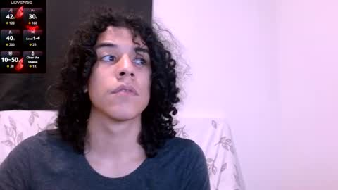 Snapshot of isidroglasc chatting on 06.22.26 Isidro online show from 06.22.26