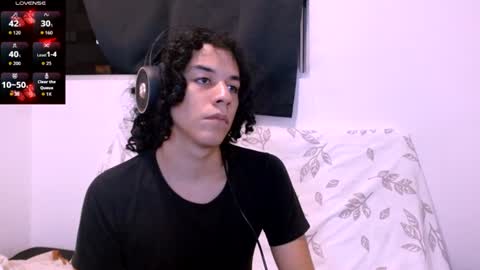Snapshot of isidroglasc chatting on 06.23.26 Isidro online show from 06.23.26