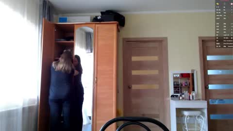 isingle_mom online show from 04.22.26
