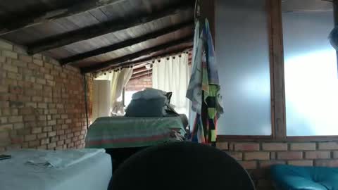 Snapshot of isis_moon88 chatting on 10.15.25 isis online show from 10.15.25