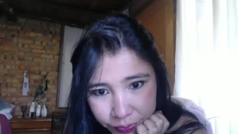 Snapshot of isis_moon88 chatting on 10.18.25 isis online show from 10.18.25