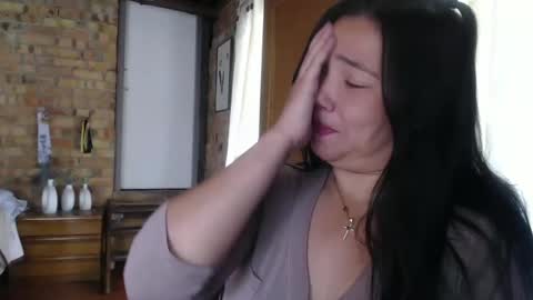 Snapshot of isis_moon88 chatting on 11.16.25 isis online show from 11.16.25