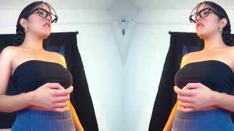 isis_valen online show from 12.03.25