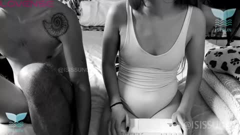 Isis SUN online show from 11.04.25