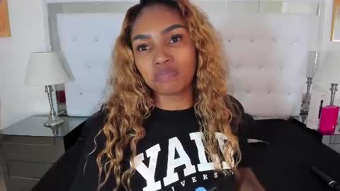 Vanessa online show from 06.21.26