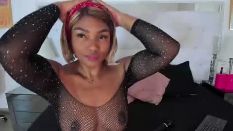 Vanessa online show from 06.30.26