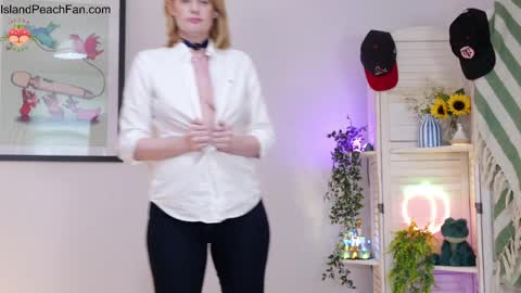 Lou  Peaches online show from 05.03.26