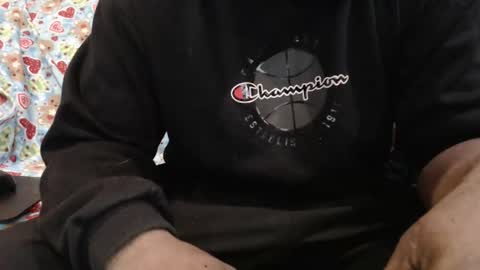 islandboi_88 online show from 04.24.26