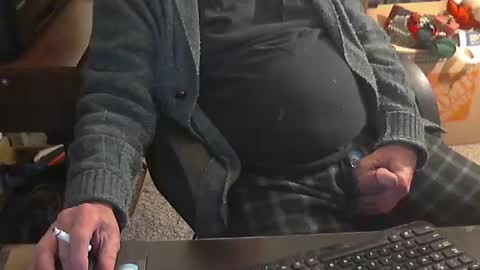 Snapshot of islandduke chatting on 01.02.25 Duke online show from 01.02.25