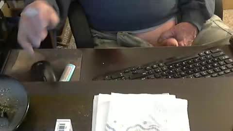 Snapshot of islandduke chatting on 01.13.25 Duke online show from 01.13.25