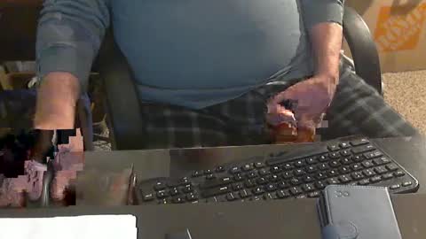 Snapshot of islandduke chatting on 09.18.25 Duke online show from 09.18.25