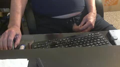 Snapshot of islandduke chatting on 10.12.25 Duke online show from 10.12.25