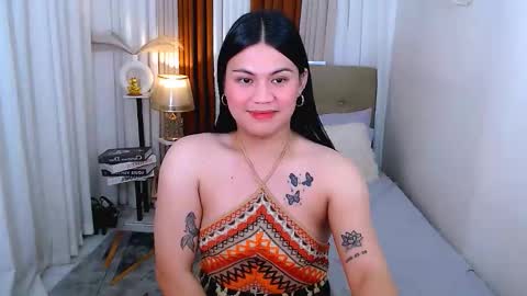 Snapshot of islawinslow chatting on 02.06.26 isla online show from 02.06.26