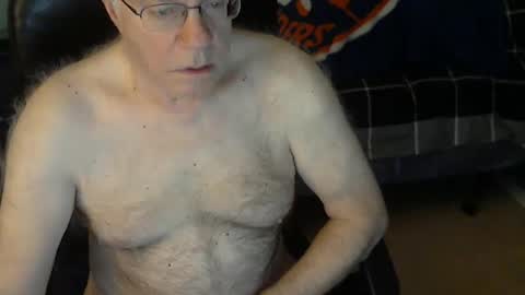 Snapshot of islesman22 chatting on 01.25.25 islesman22 online show from 01.25.25