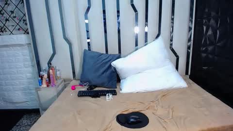 issa_blue online show from 06.01.26