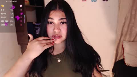 Snapshot of issa_gg chatting on 01.12.26 isabella p online show from 01.12.26