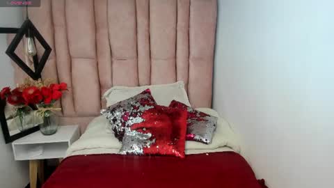 ISSA MILF online show from 06.15.26