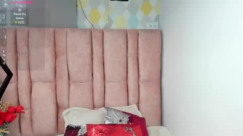 Snapshot of issa_milf__ chatting on 06.19.26 ISSA MILF online show from 06.19.26