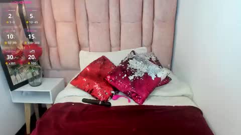 Snapshot of issa_milf__ chatting on 07.02.26 ISSA MILF online show from 07.02.26