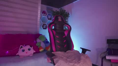 ISSA  online show from 09.08.25