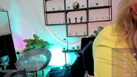 Issabel online show from 12.01.25