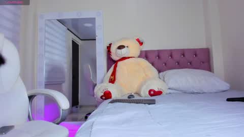 Isa  online show from 01.26.25