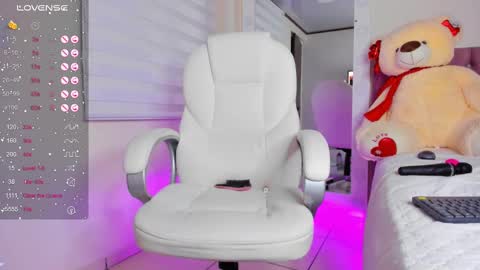 Isa  online show from 03.10.25