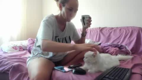 Issabelle online show from 07.21.26