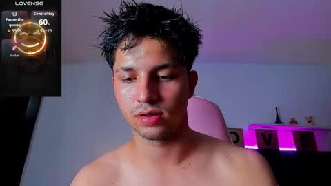 Snapshot of issac_james chatting on 09.13.25 Issac online show from 09.13.25