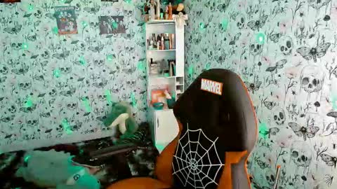 Yiz online show from 03.07.26